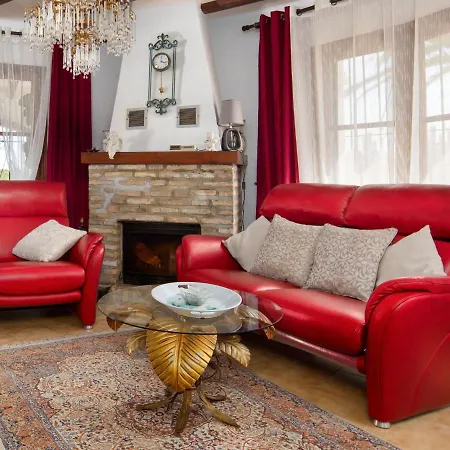 Holiday home Holiday Jolanda By Interhome *